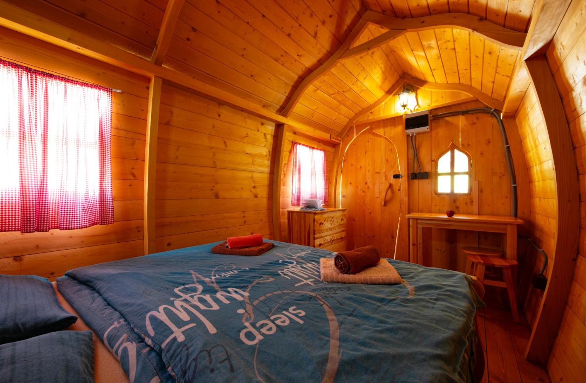 Ranc Pod Ostrou Skalou Casa de hóspedes Stratená Exterior foto